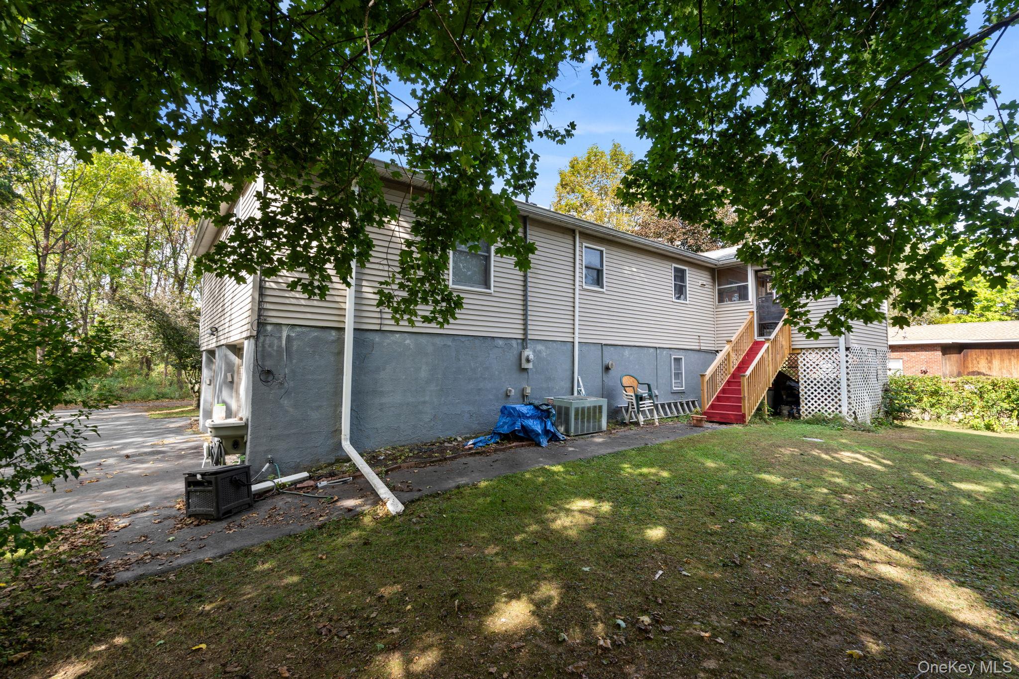 9 Pleasant Valley Lane, Plattekill, NY 12589