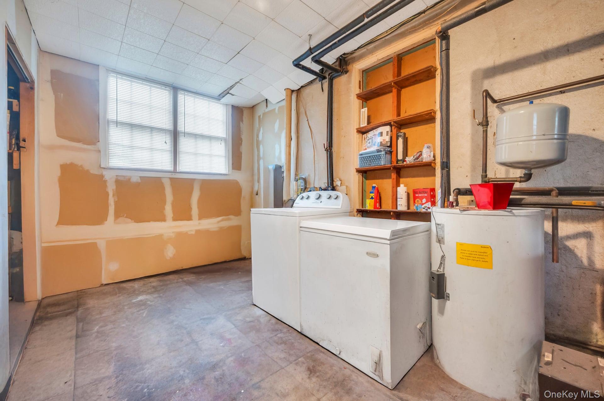 190 Connetquot Drive, Oakdale, NY 11769