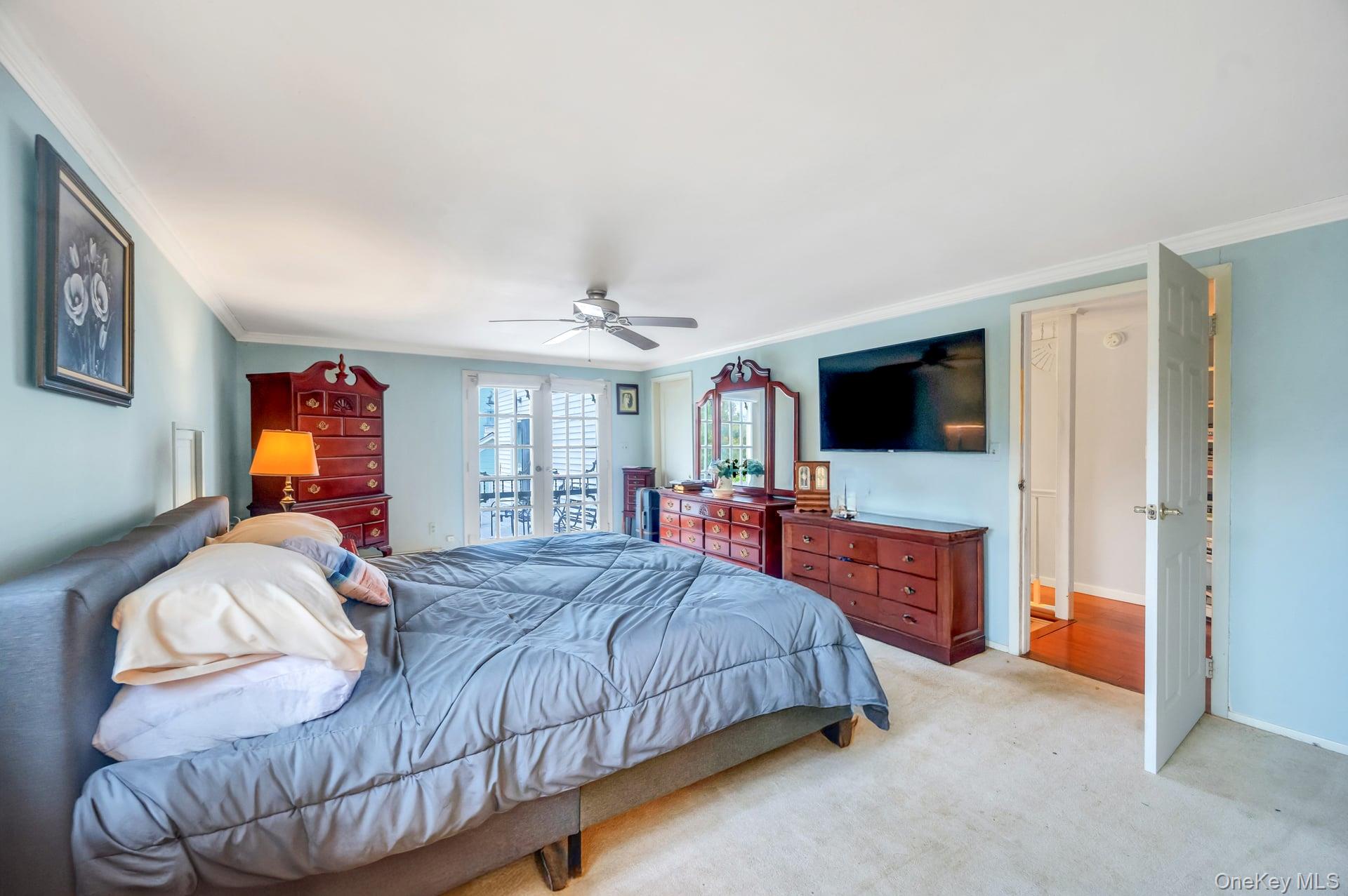 190 Connetquot Drive, Oakdale, NY 11769