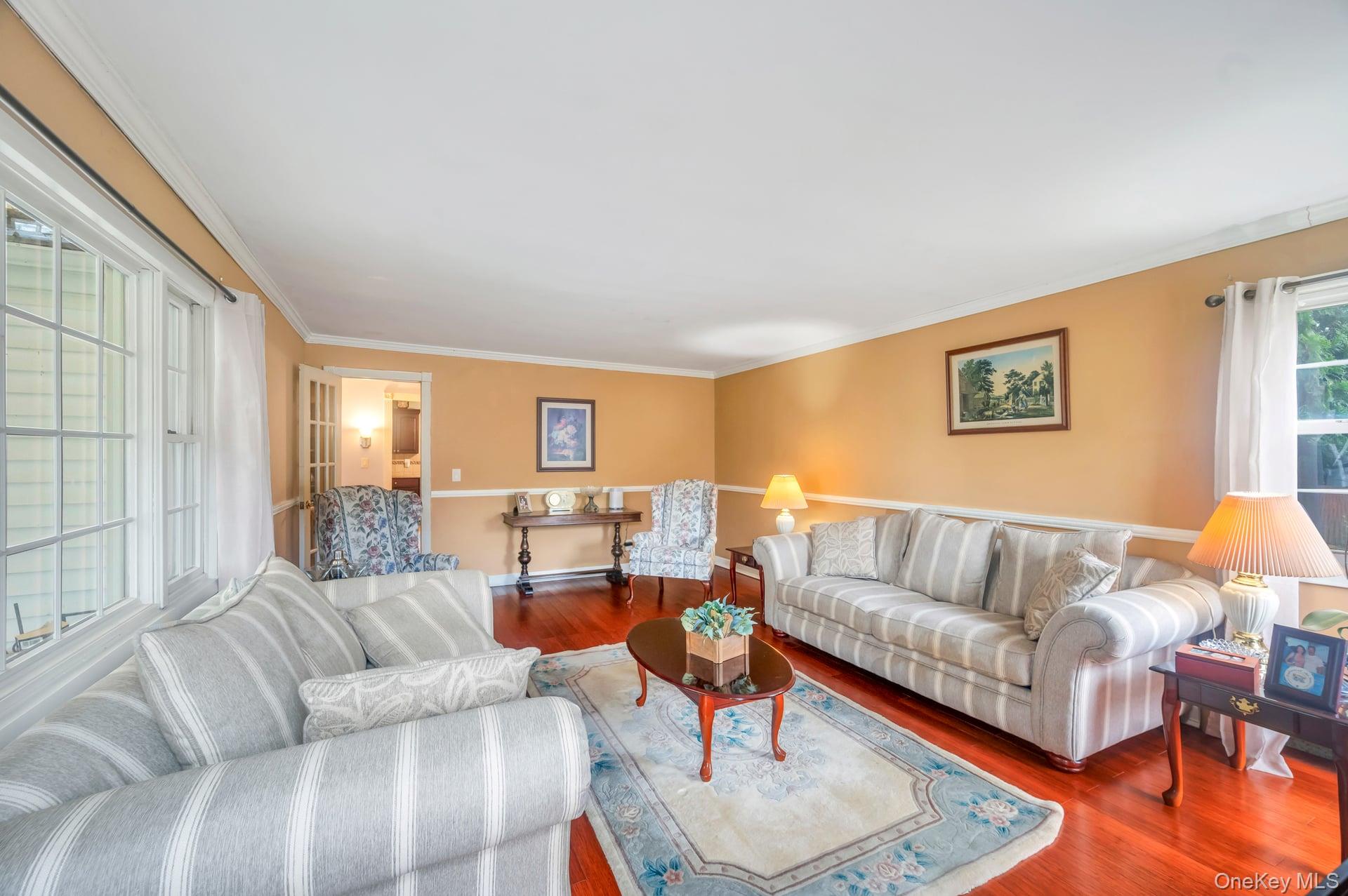 190 Connetquot Drive, Oakdale, NY 11769