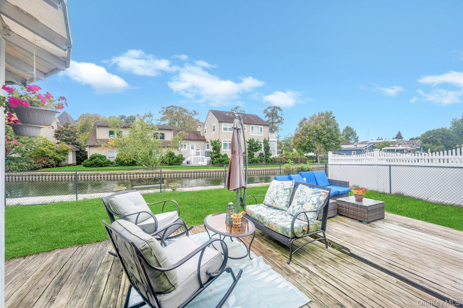 190 Connetquot Drive, Oakdale, NY 11769