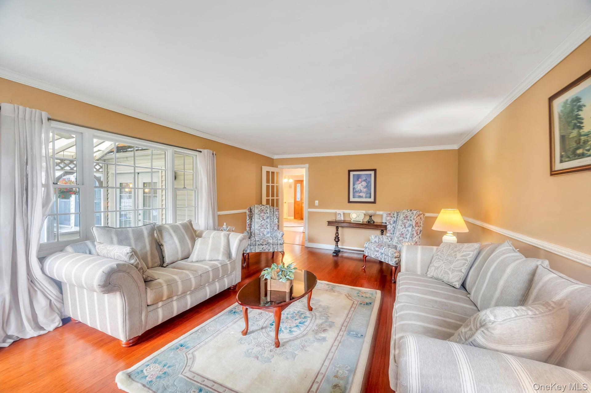 190 Connetquot Drive, Oakdale, NY 11769