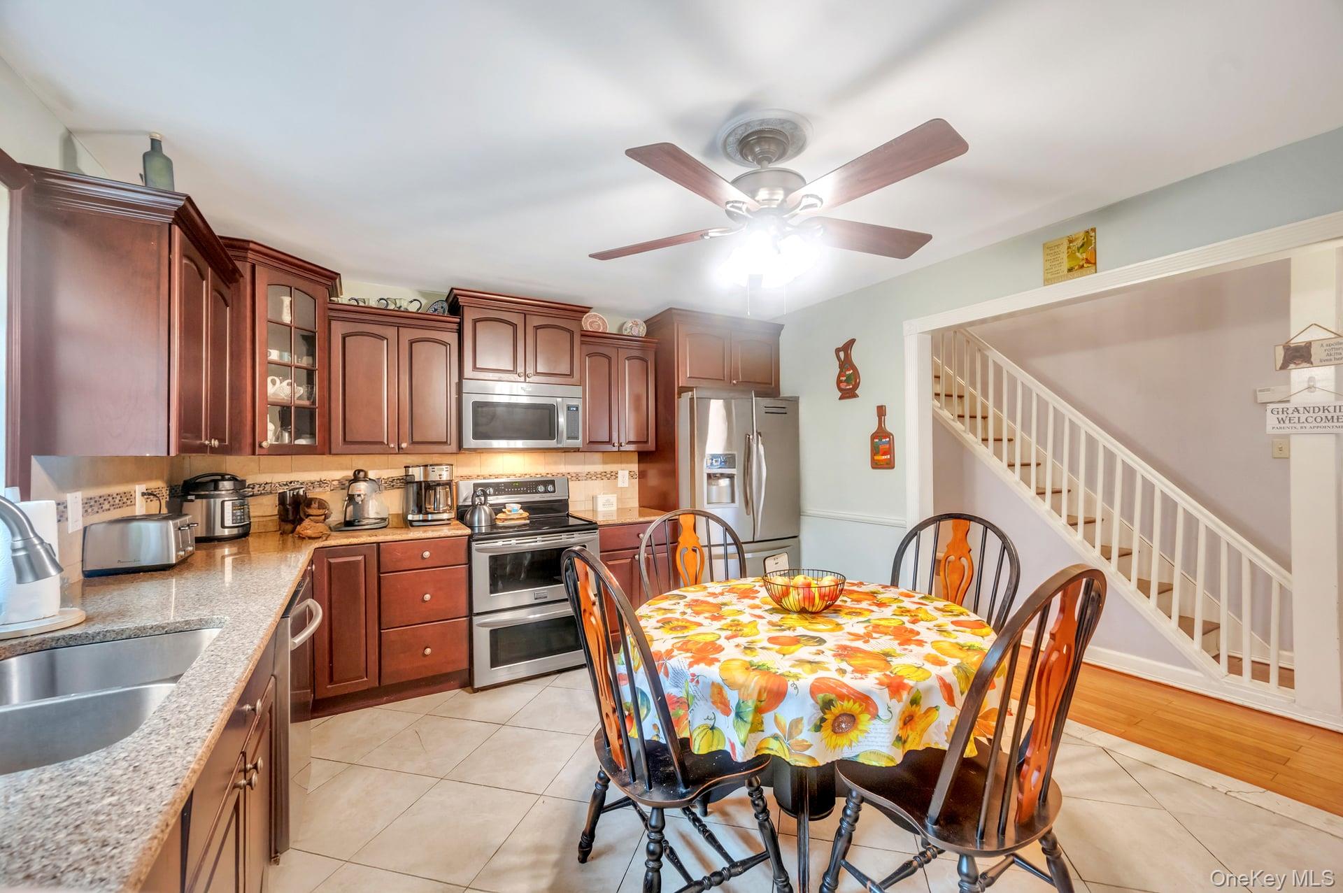 190 Connetquot Drive, Oakdale, NY 11769