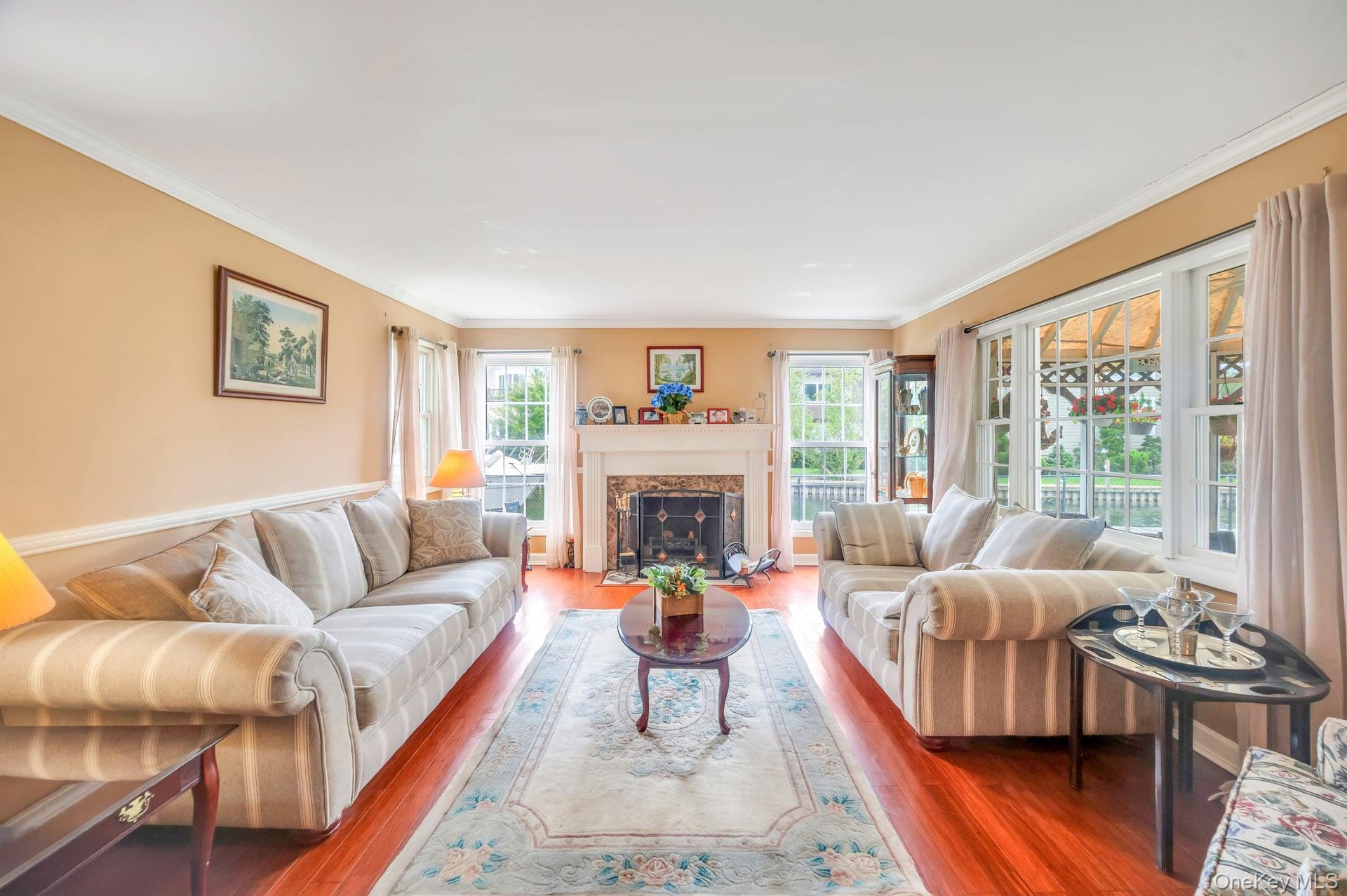 190 Connetquot Drive, Oakdale, NY 11769