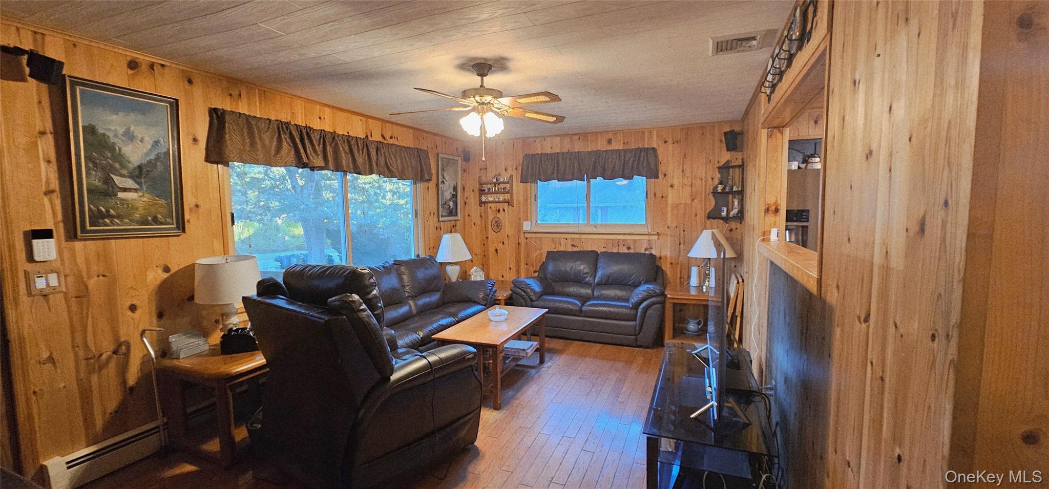 50 N Trainor Avenue, Manorville, NY 11949