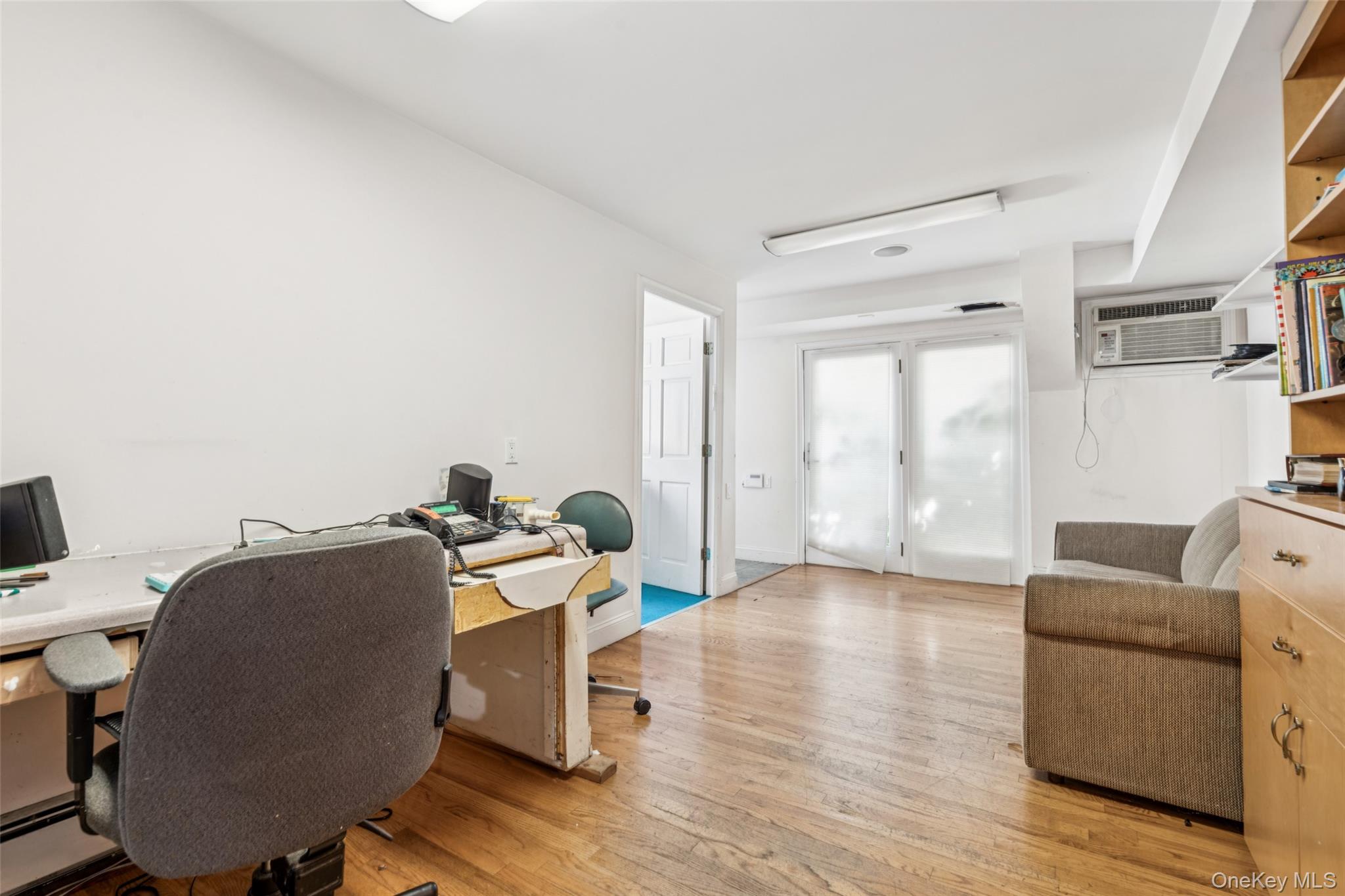 219 Narrow Lane, Woodmere, NY 11598