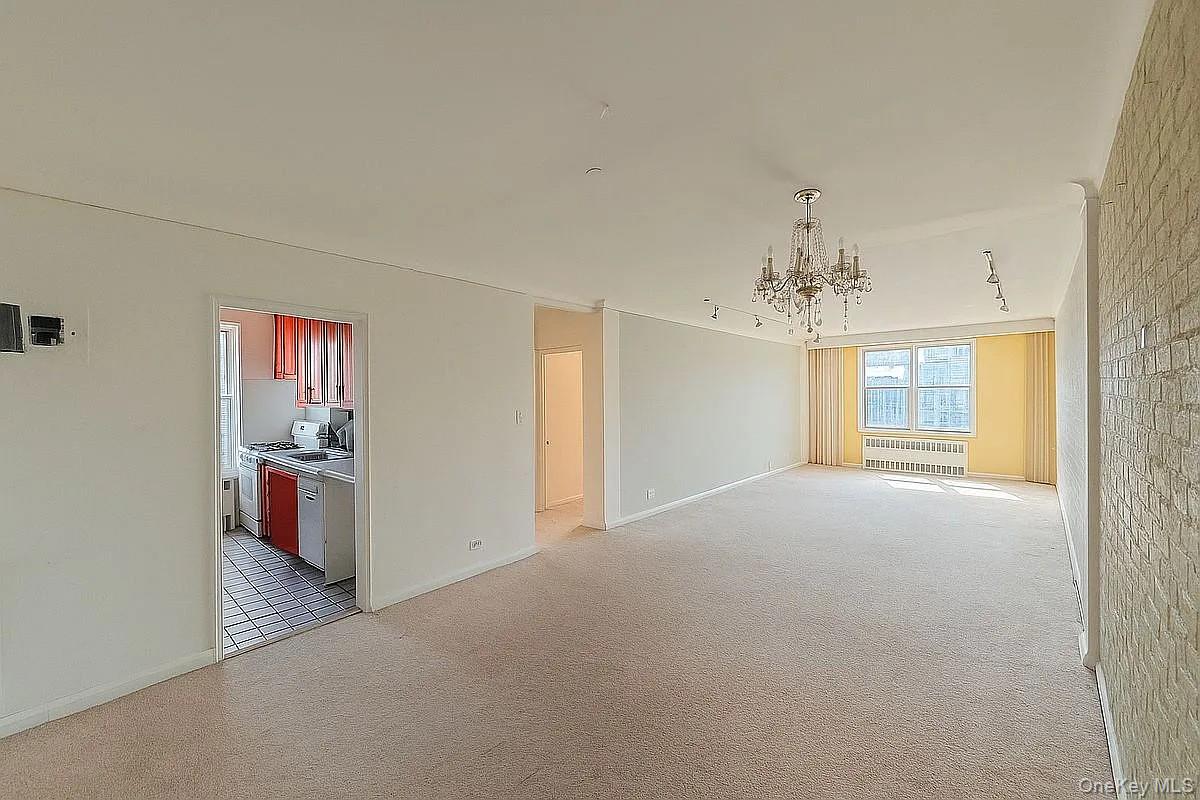 64-11 99th Street # 6O6, Rego Park, NY 11374