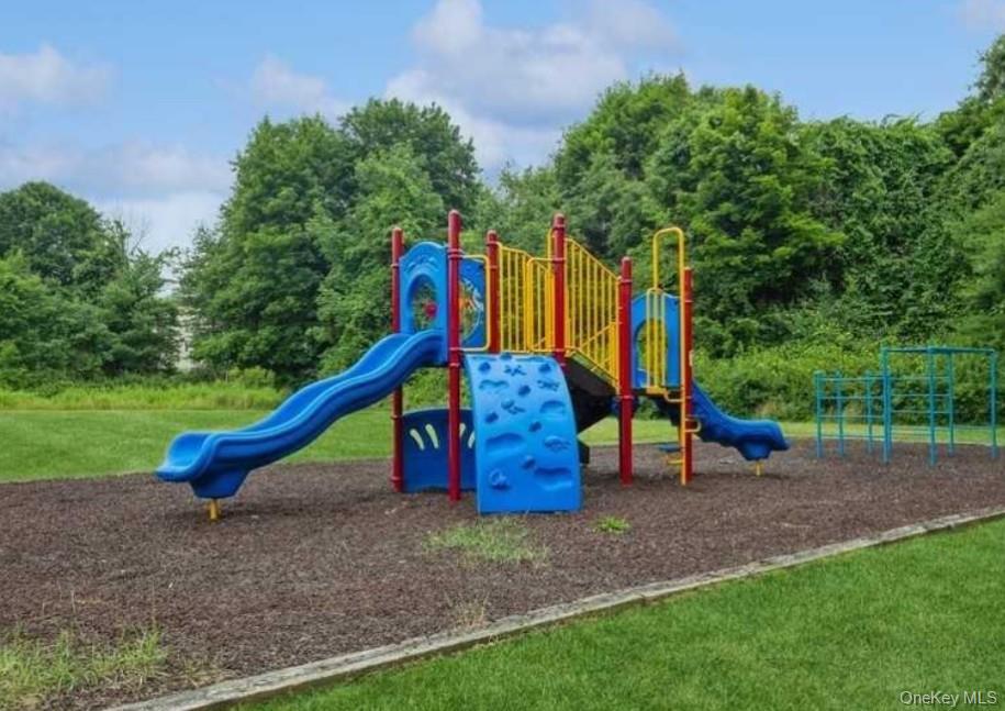 16 Highview Road, Hopewell Junction, NY 12533