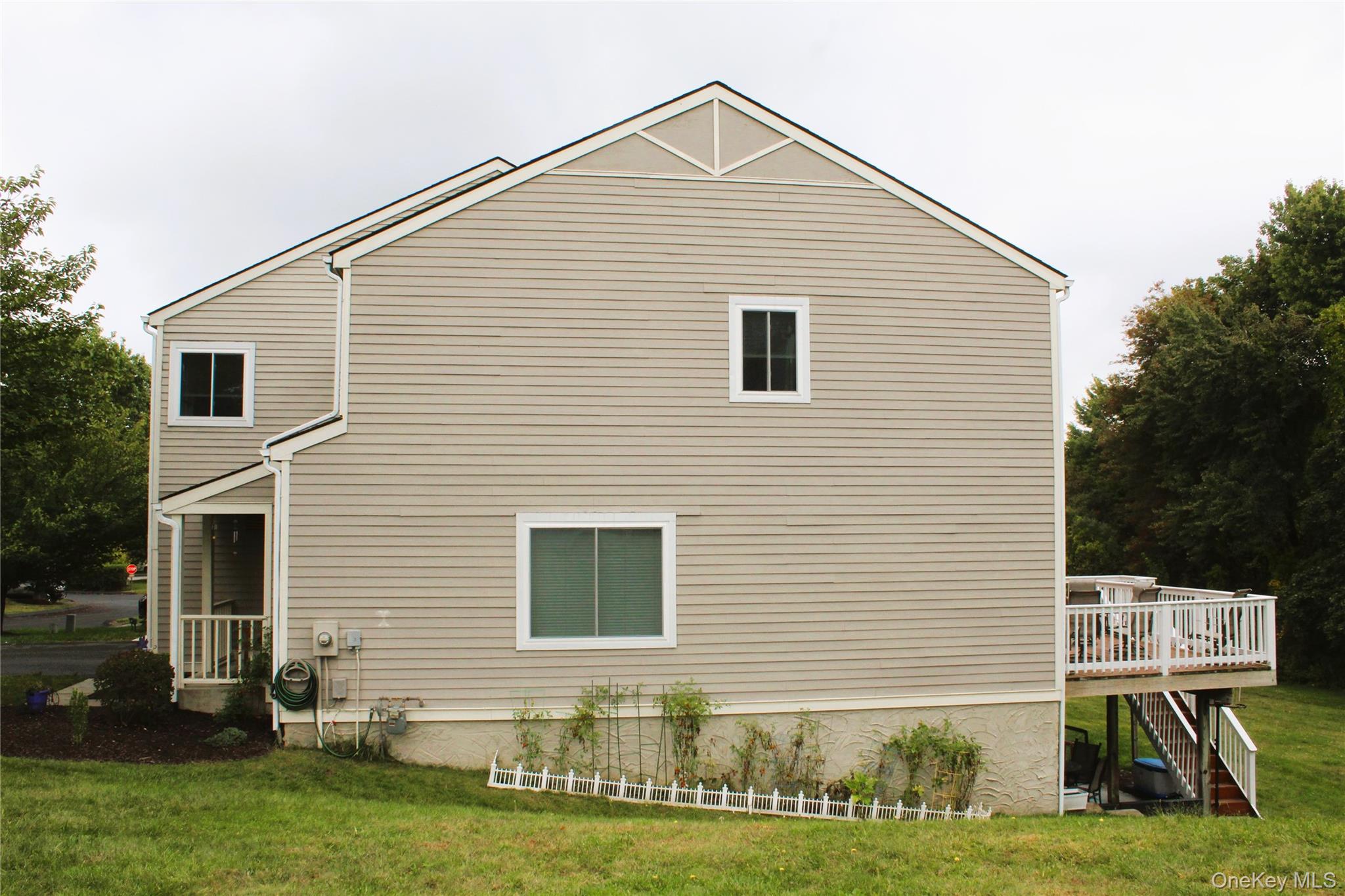 16 Highview Road, Hopewell Junction, NY 12533