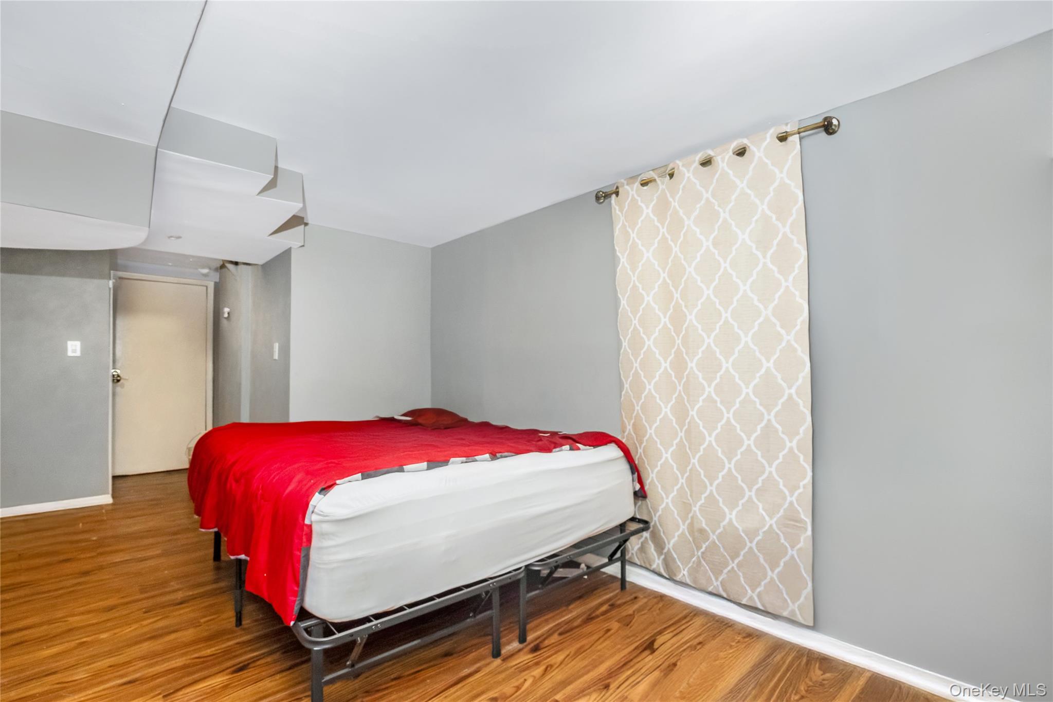 86-35 77th Street, Woodhaven, NY 11421