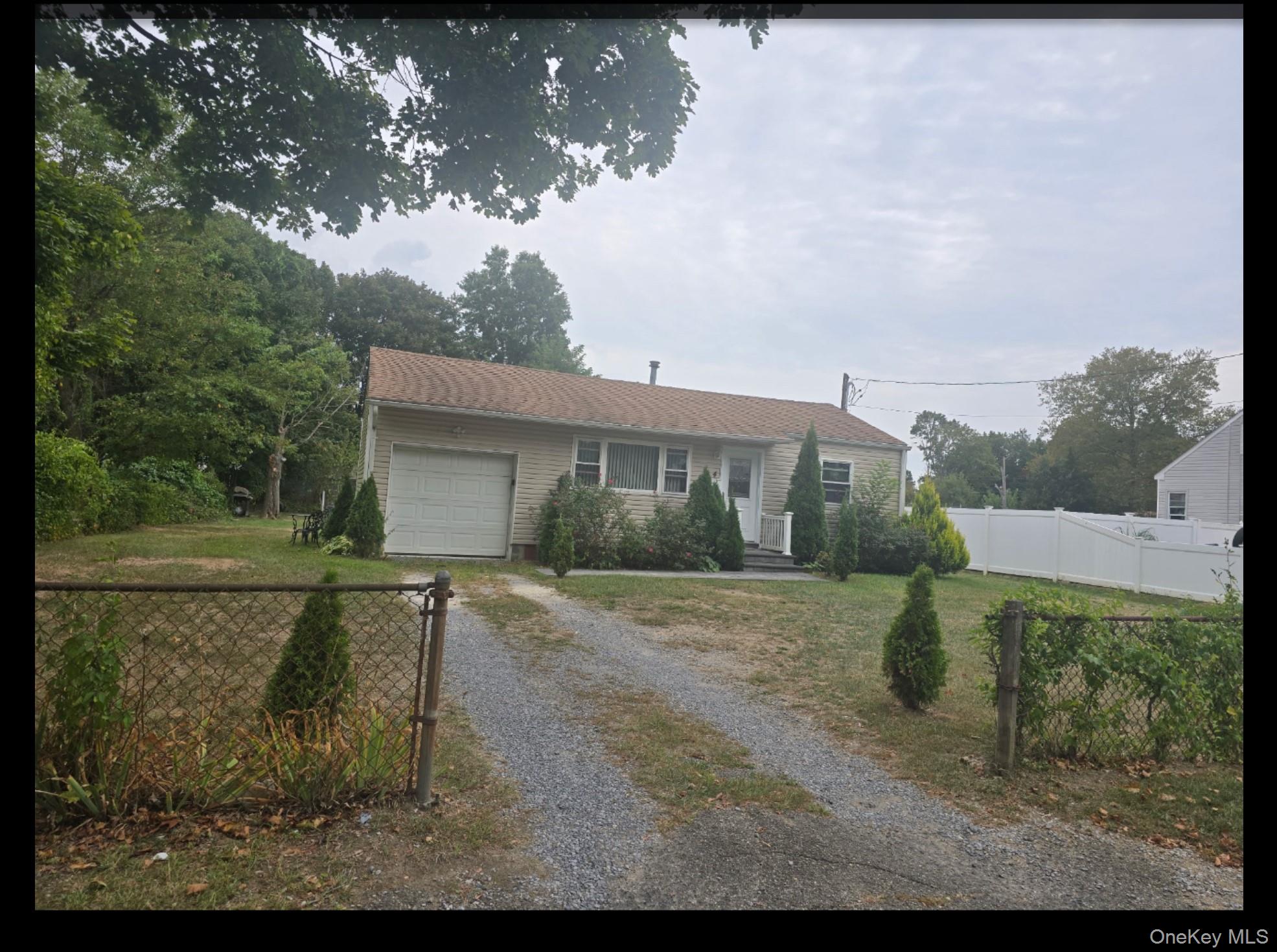 4 Patton Street, Brentwood, NY 11717