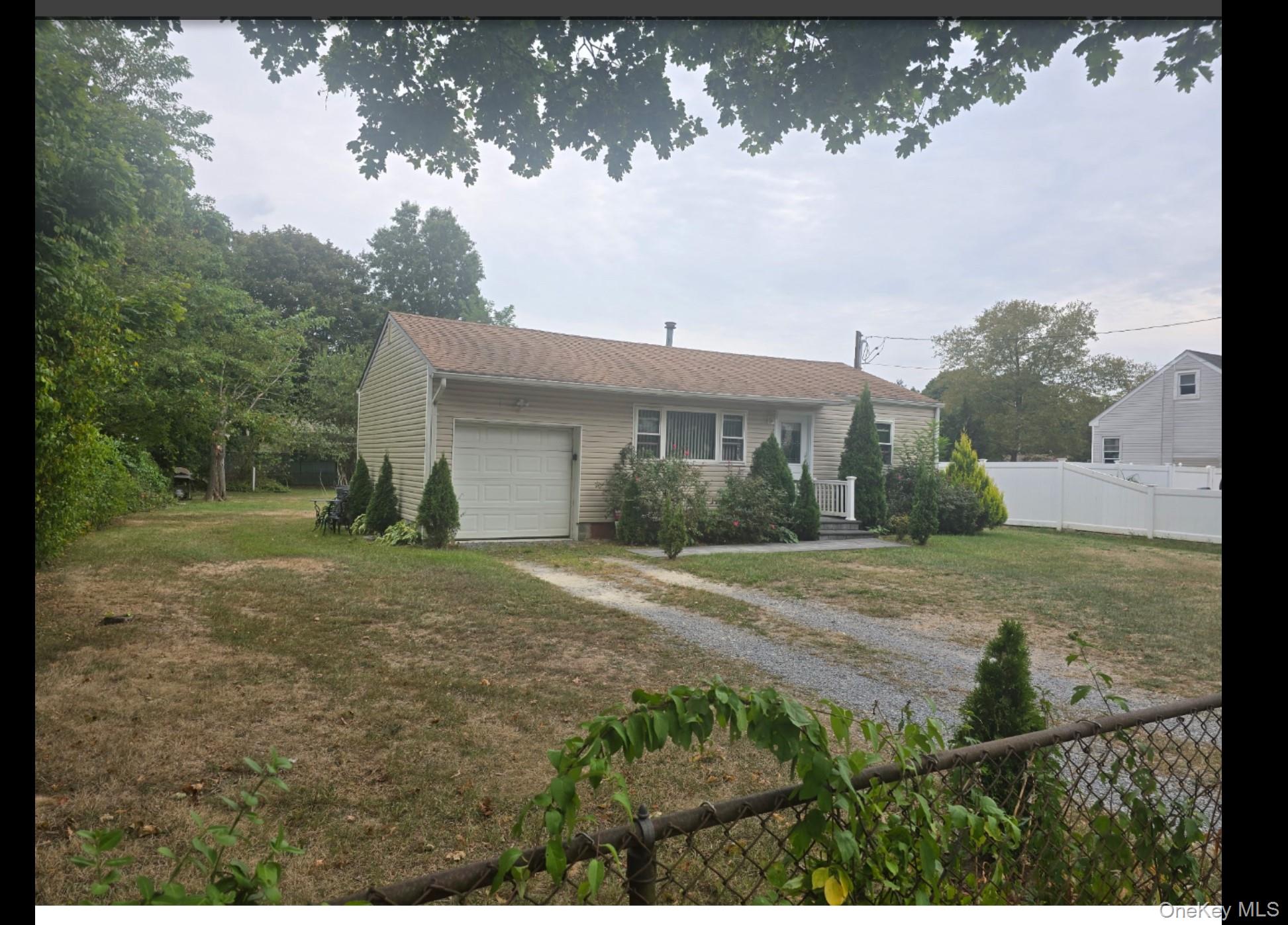 4 Patton Street, Brentwood, NY 11717