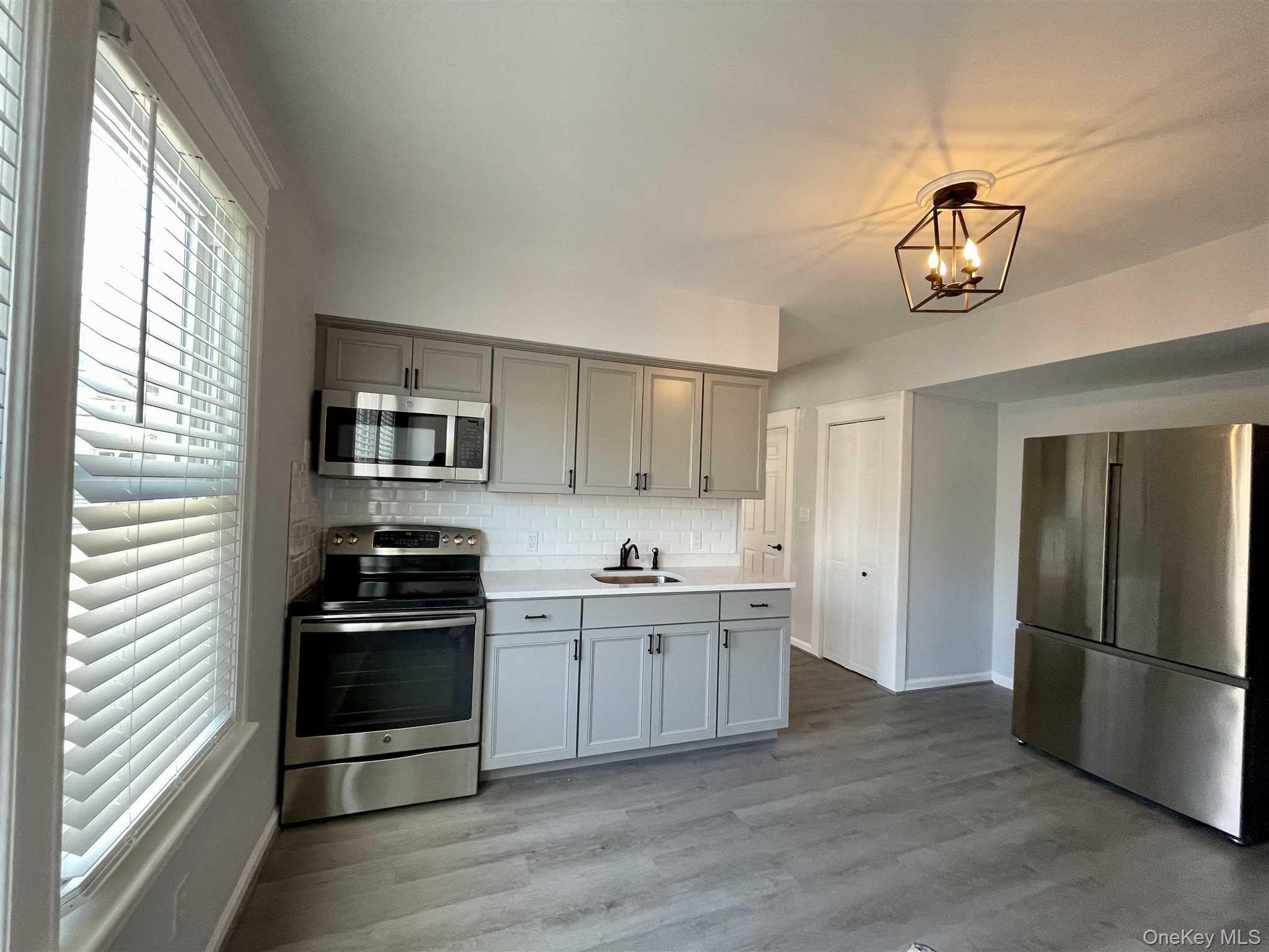 11 Franklin Street, Poughkeepsie, NY 12601