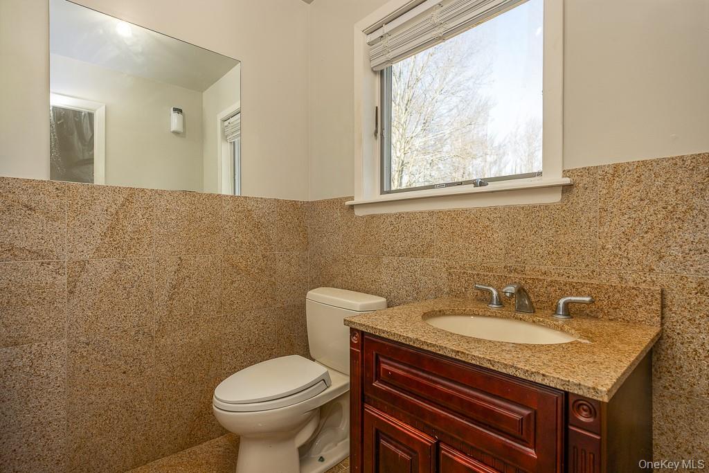 85 York Road S, Newburgh, NY 12721