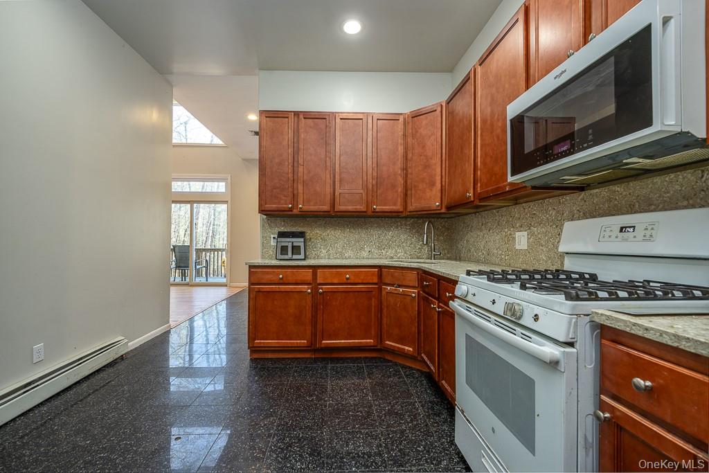 85 York Road S, Newburgh, NY 12721