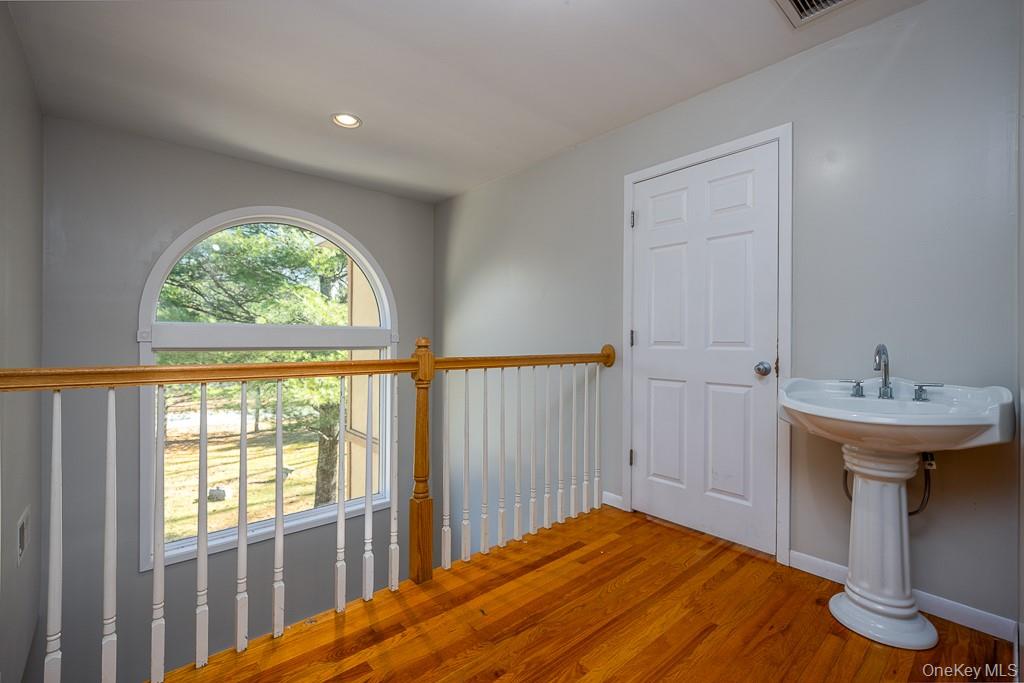 85 York Road S, Newburgh, NY 12721