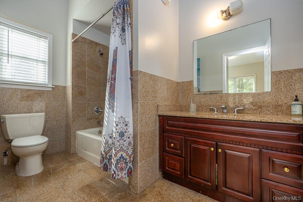 85 York Road S, Newburgh, NY 12721