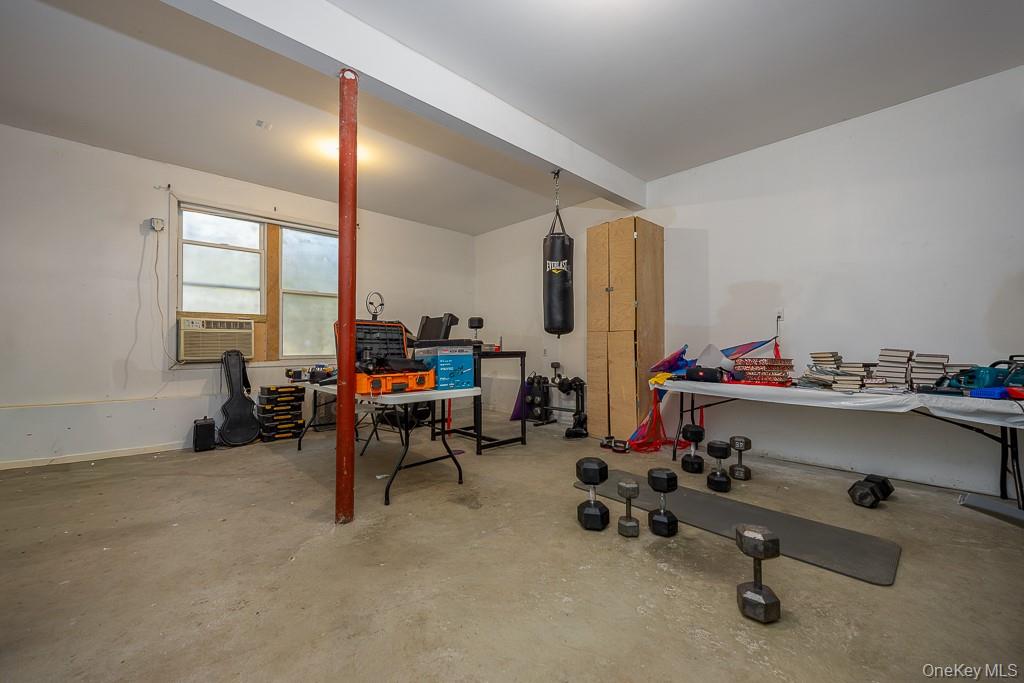 85 York Road S, Newburgh, NY 12721