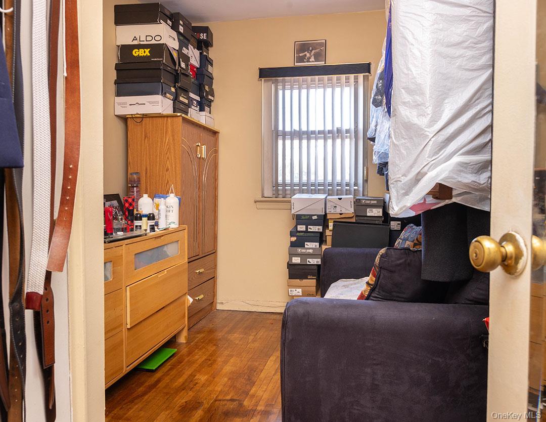 4158 Baychester Avenue, Bronx, NY 10466