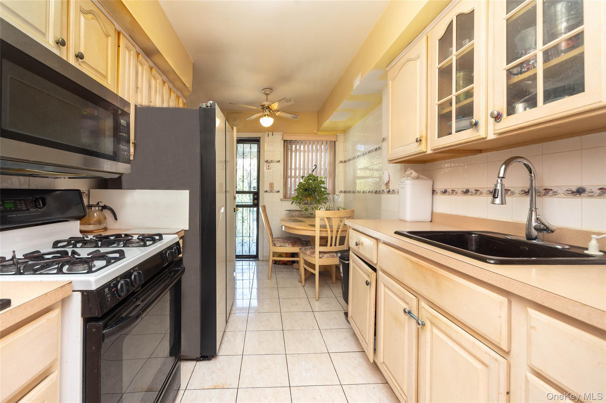 4158 Baychester Avenue, Bronx, NY 10466