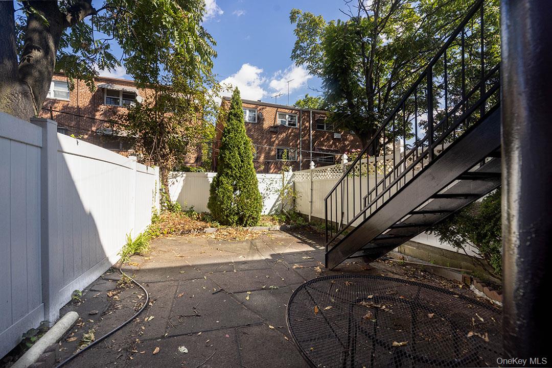 4158 Baychester Avenue, Bronx, NY 10466