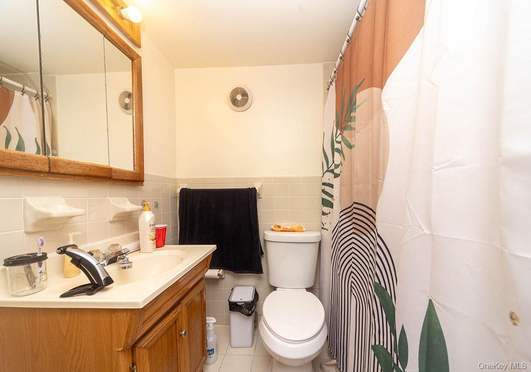 4158 Baychester Avenue, Bronx, NY 10466