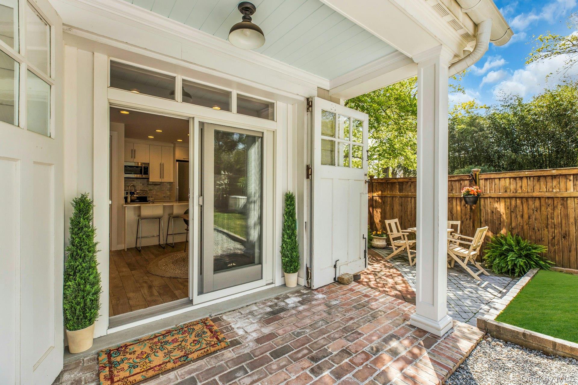 14 Crossman Place, Huntington, NY 11743