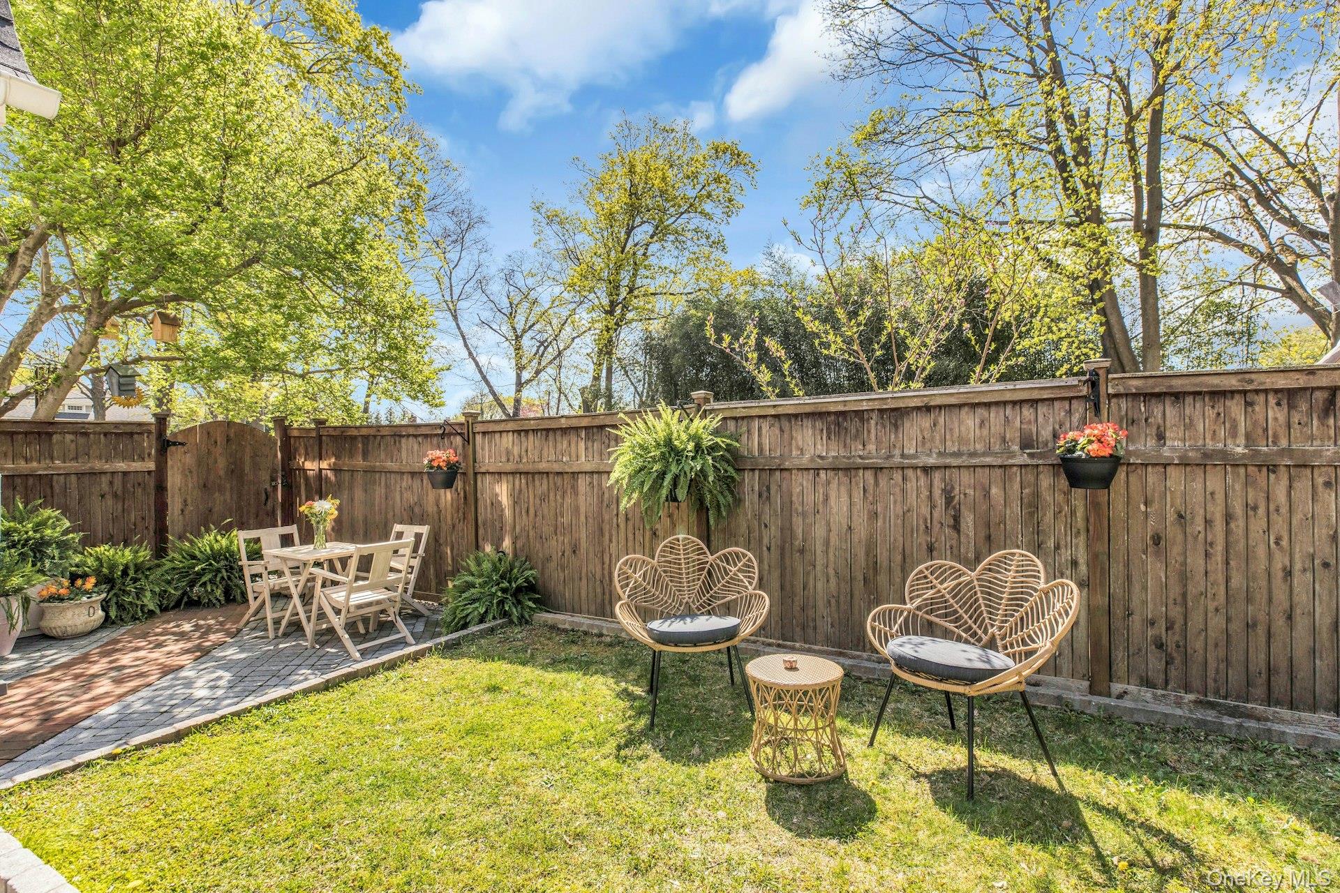 14 Crossman Place, Huntington, NY 11743