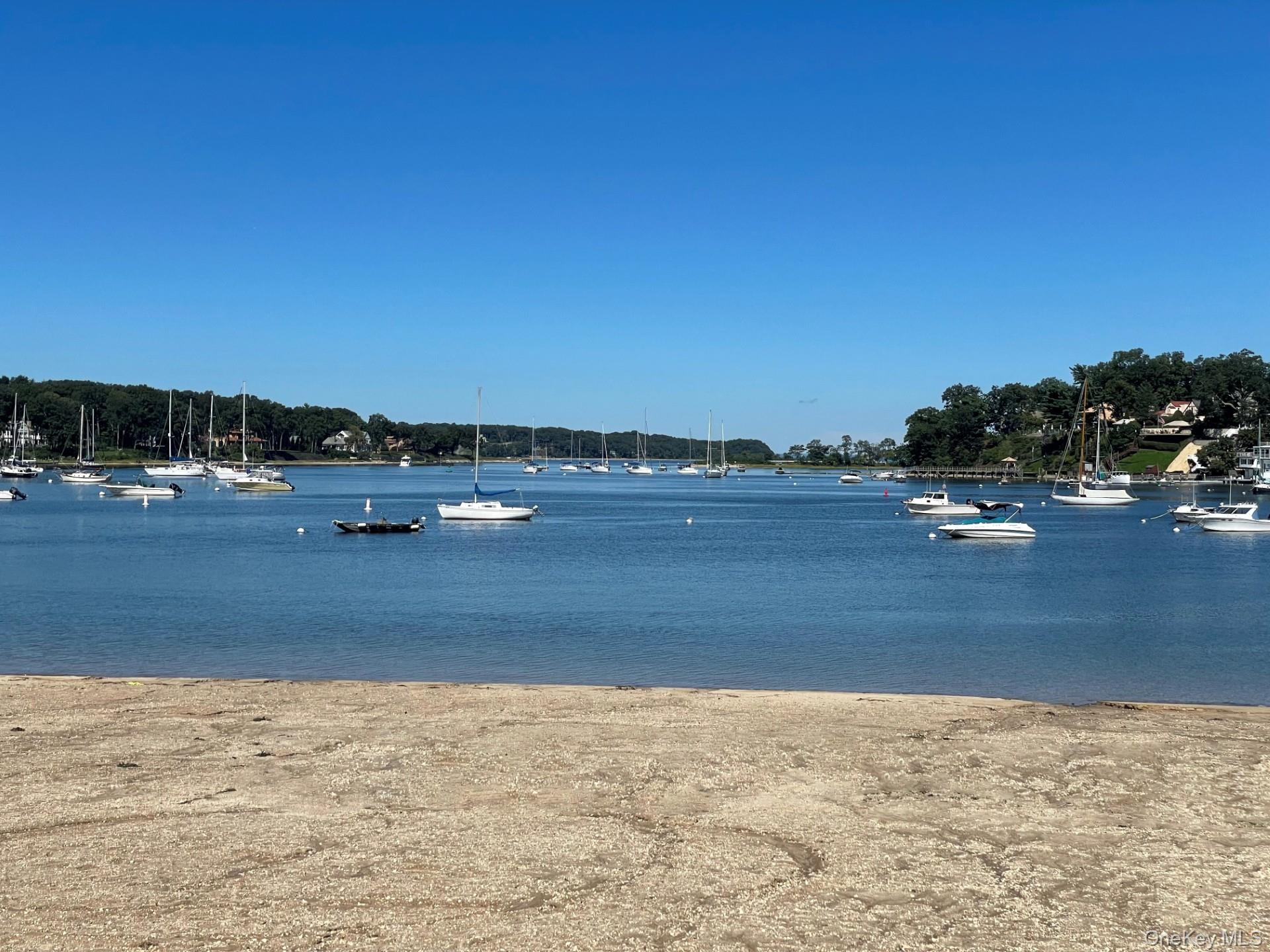 14 Crossman Place, Huntington, NY 11743