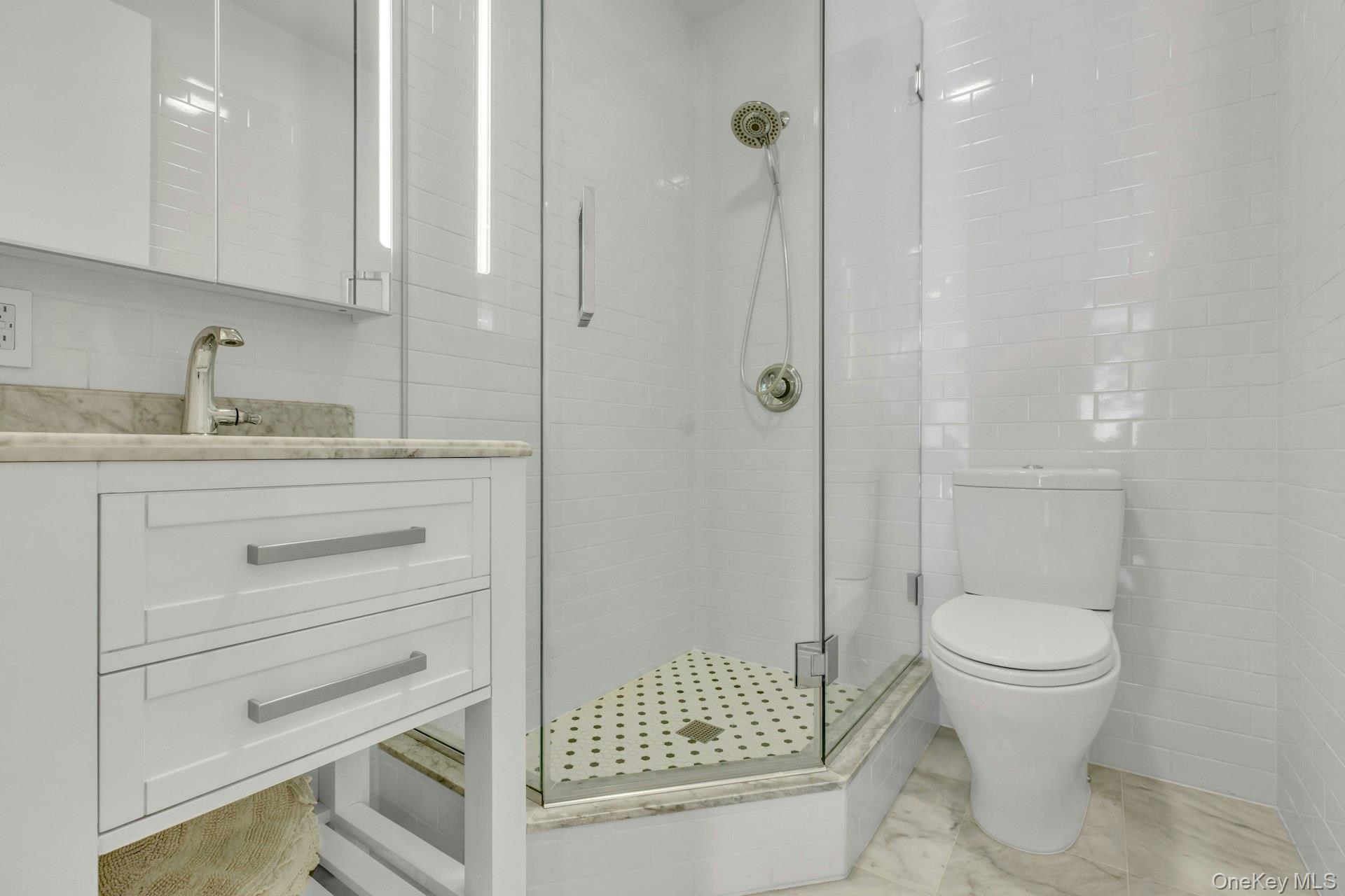 14 Crossman Place, Huntington, NY 11743