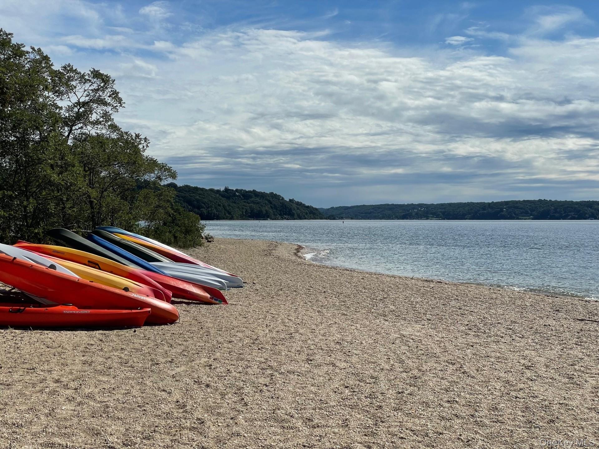 14 Crossman Place, Huntington, NY 11743