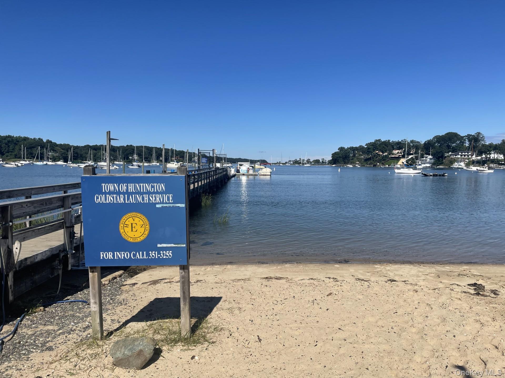 14 Crossman Place, Huntington, NY 11743