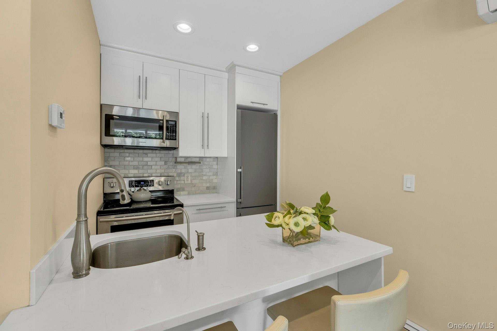 14 Crossman Place, Huntington, NY 11743