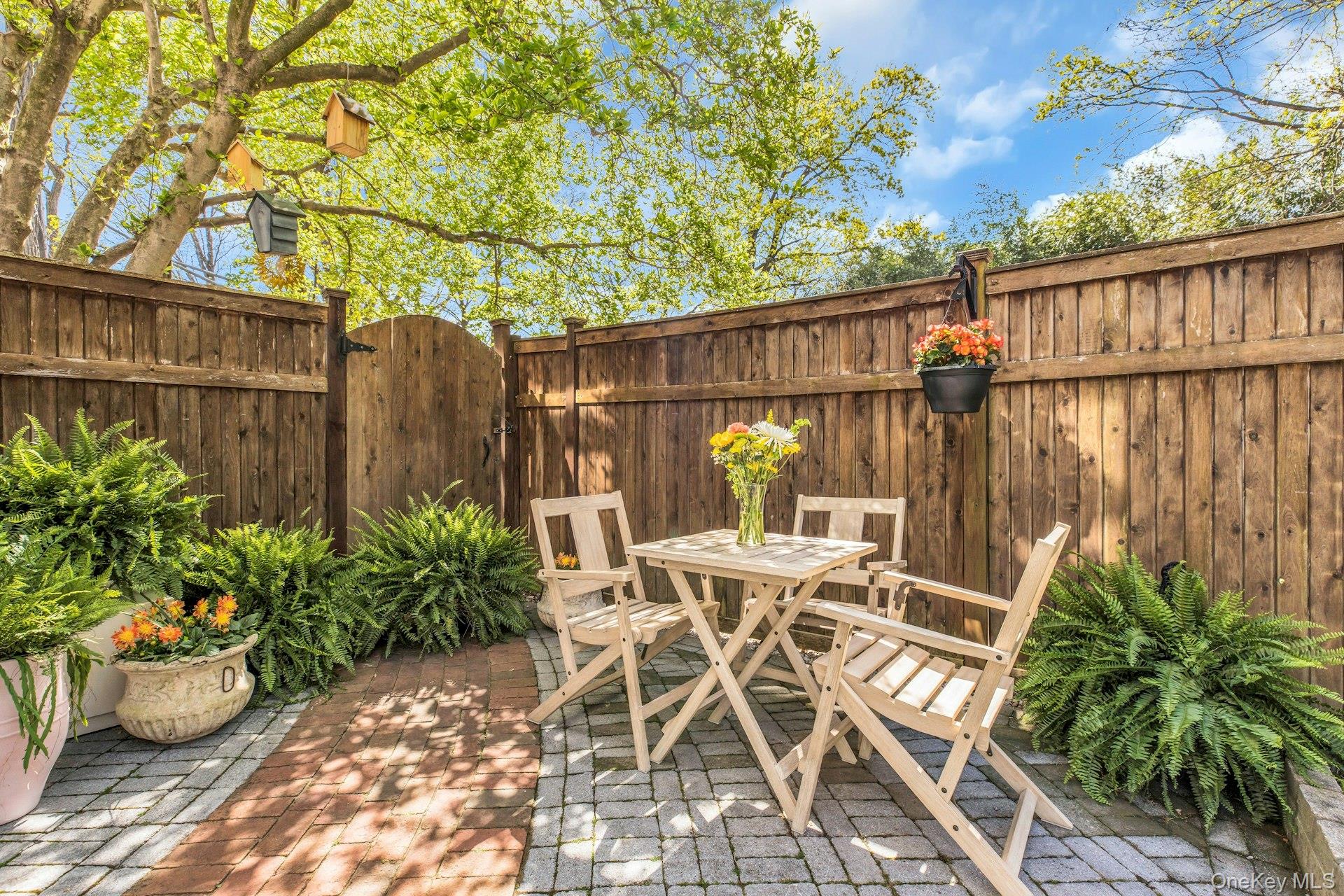 14 Crossman Place, Huntington, NY 11743