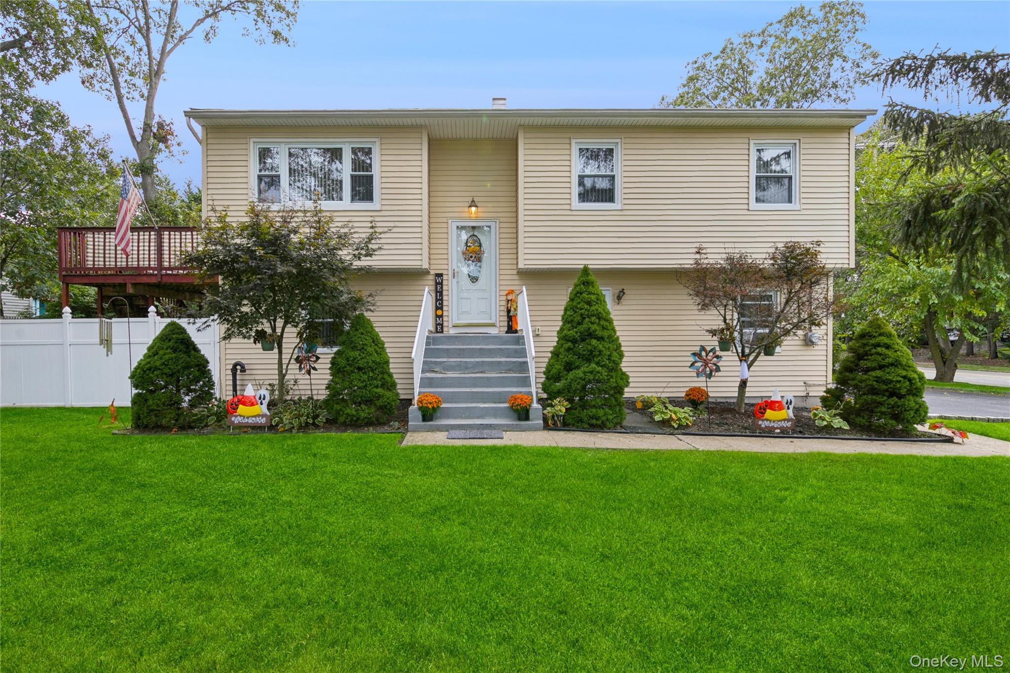 308 Browns Road, Nesconset, NY 11767