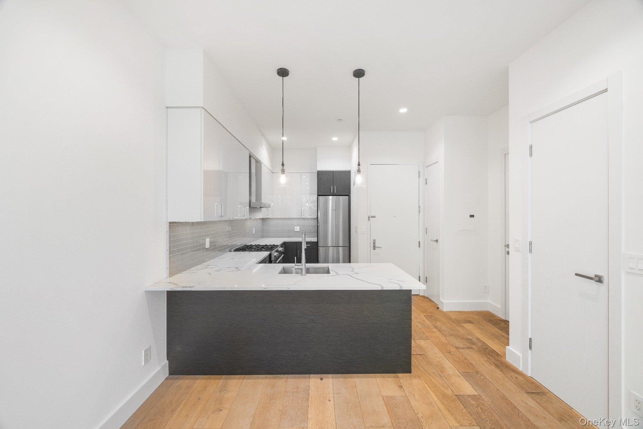 2633 28th Street # 3B, Astoria, NY 11102
