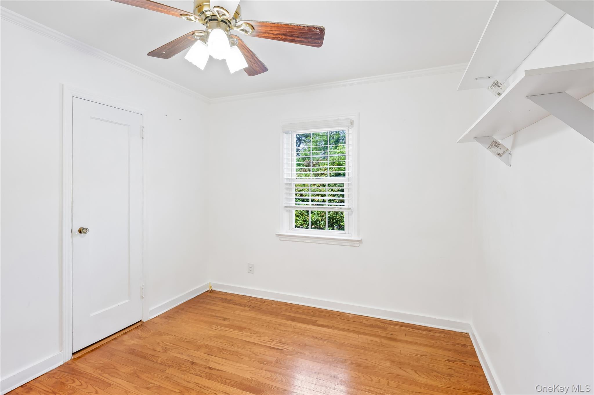 1218 Terrace Boulevard, New Hyde Park, NY 11040