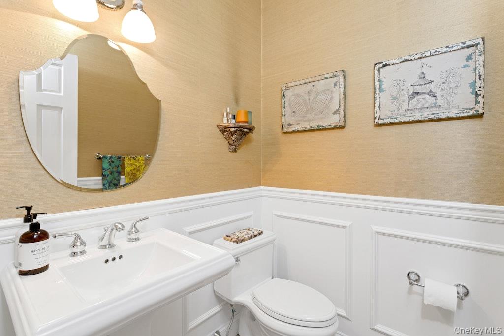 3 Colonial Court, Armonk, NY 10504