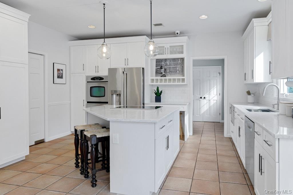 3 Colonial Court, Armonk, NY 10504