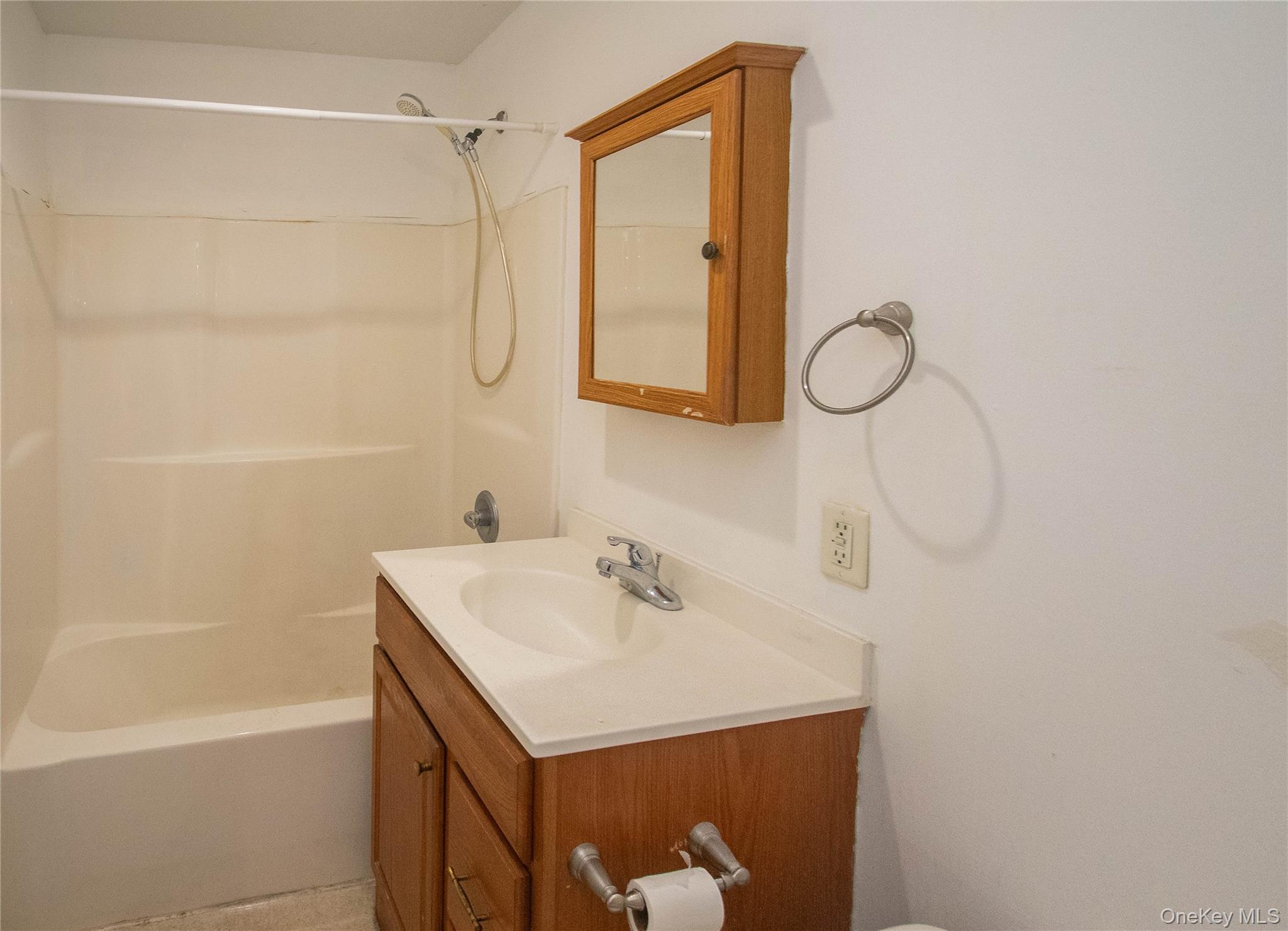 25 Village Park Drive # 3B, Fishkill, NY 12524