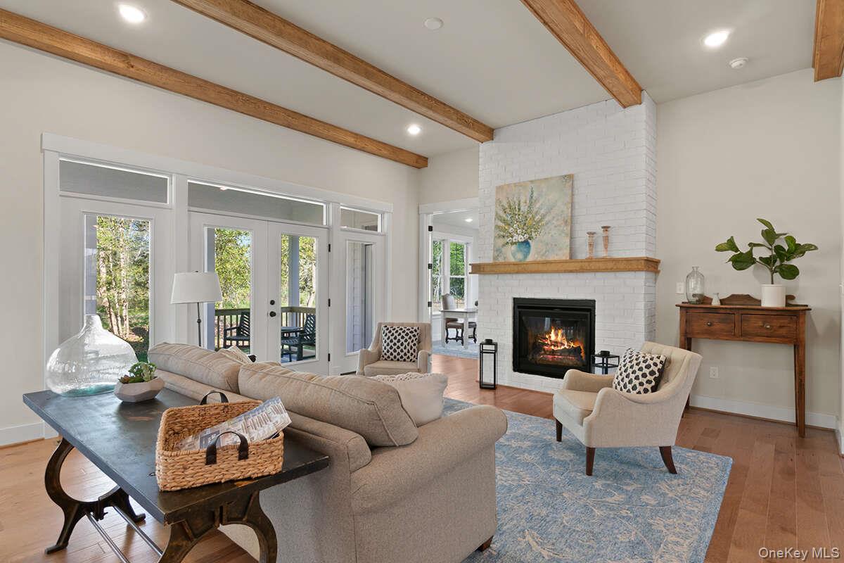 14 Bear Hollow Lane, Hyde Park, NY 12538