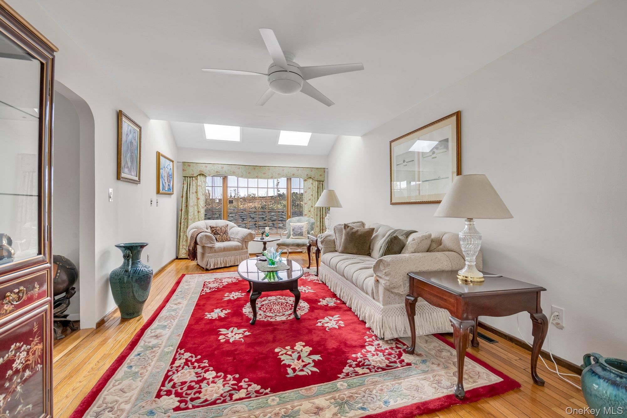 1 Crystal Drive, Great Neck, NY 11021