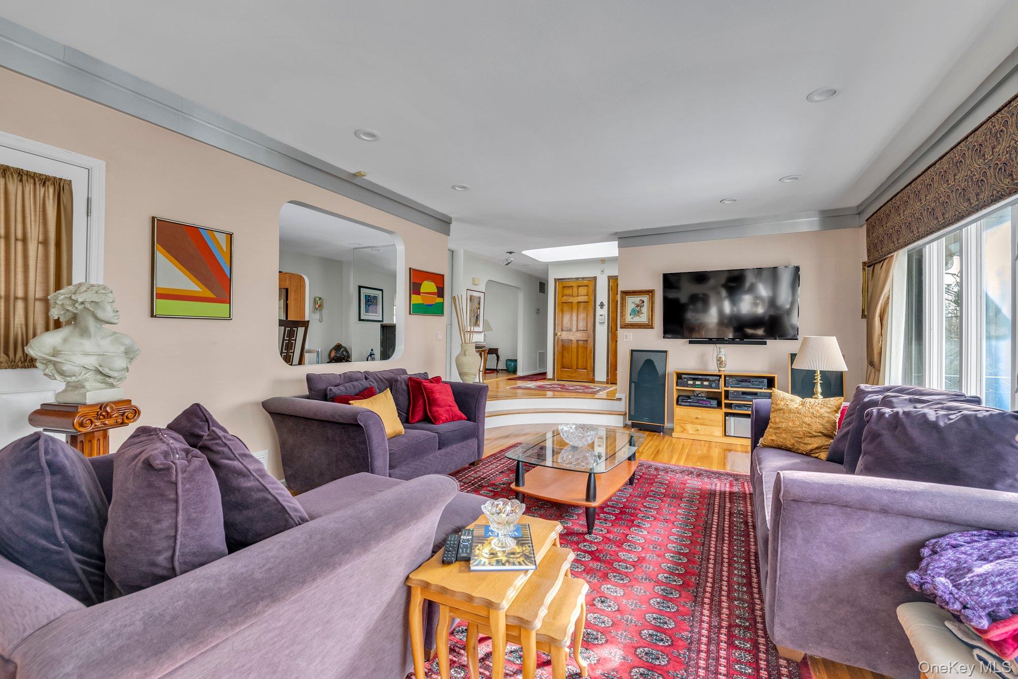 1 Crystal Drive, Great Neck, NY 11021