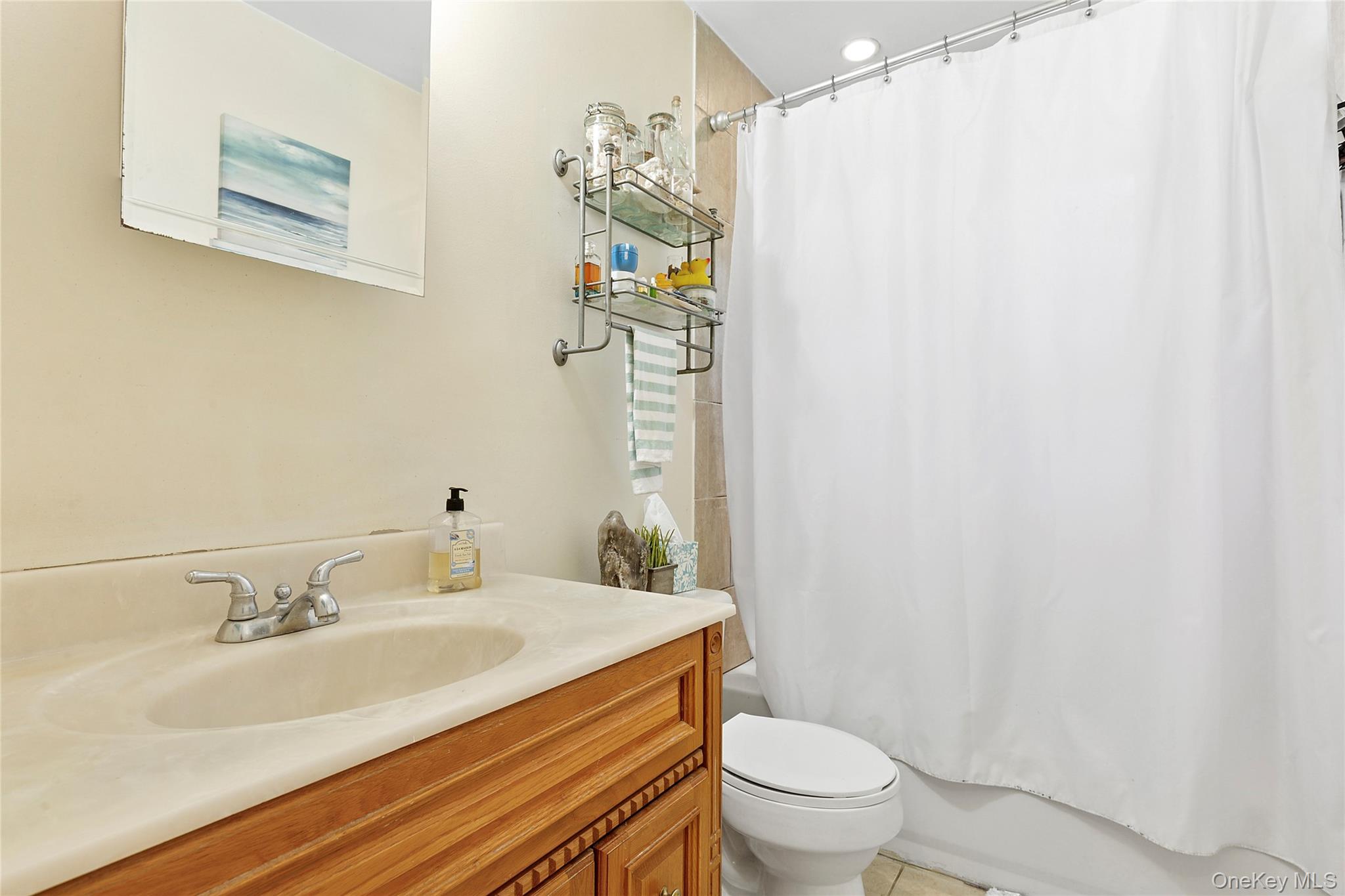 32 Atlantic Avenue, Hampton Bays, NY 11946