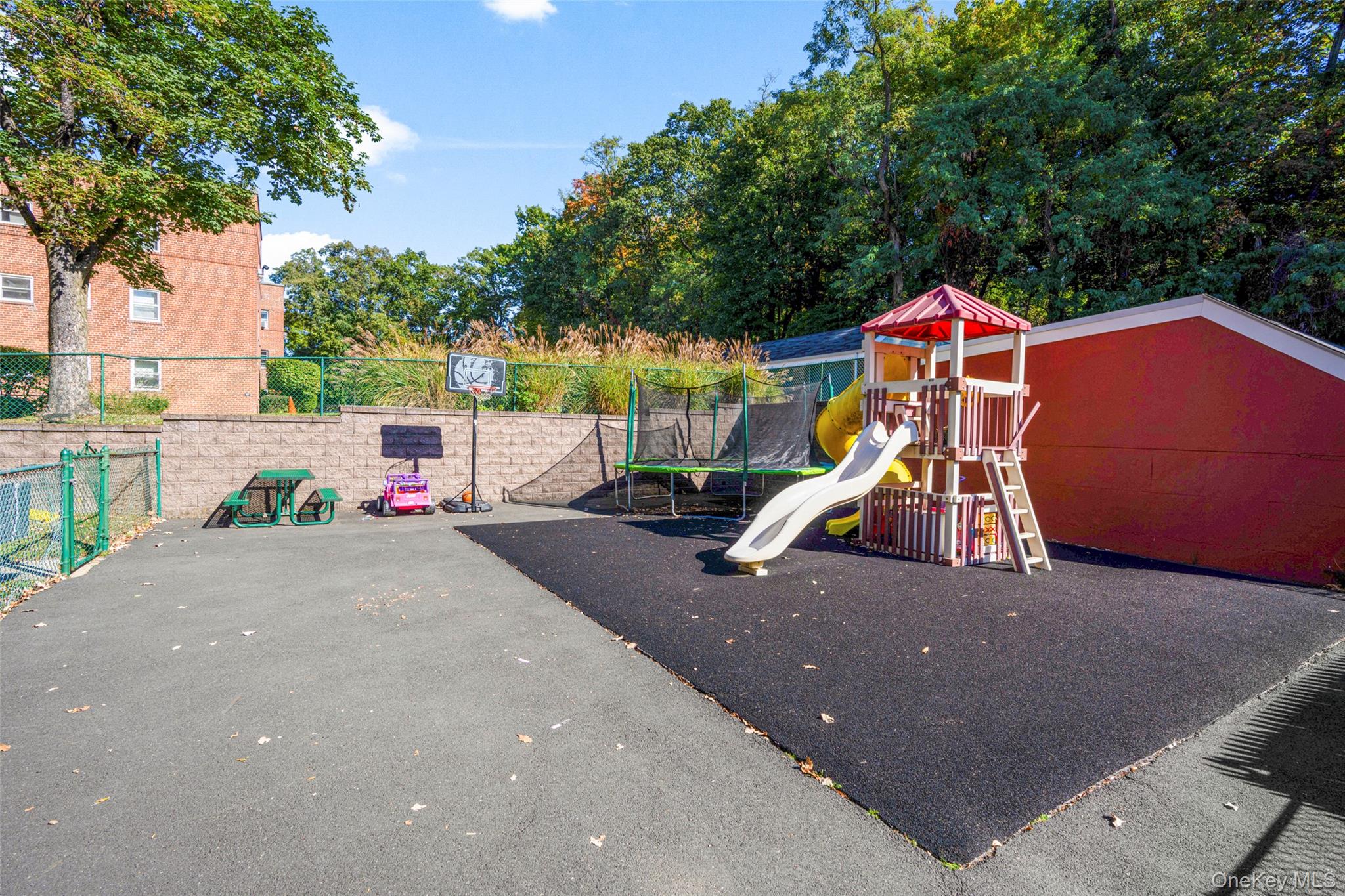 320 S Broadway # T2, Tarrytown, NY 10591