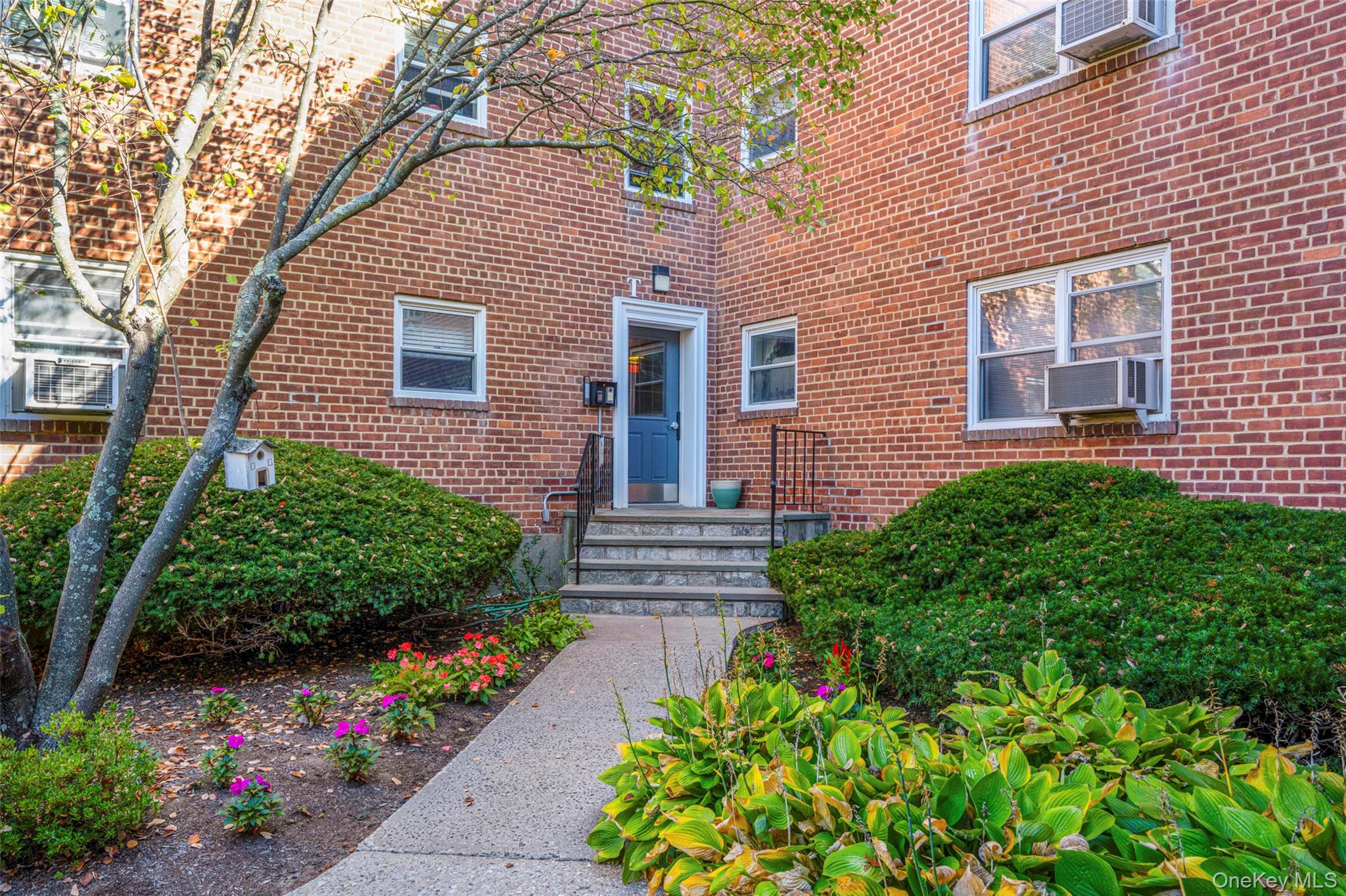 320 S Broadway # T2, Tarrytown, NY 10591