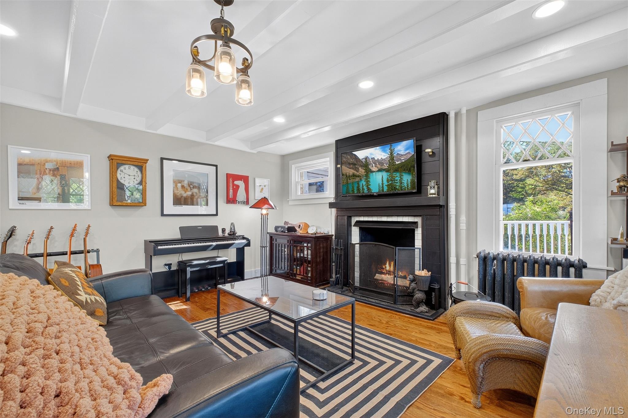 30 Old Post Road N, Red Hook, NY 12571