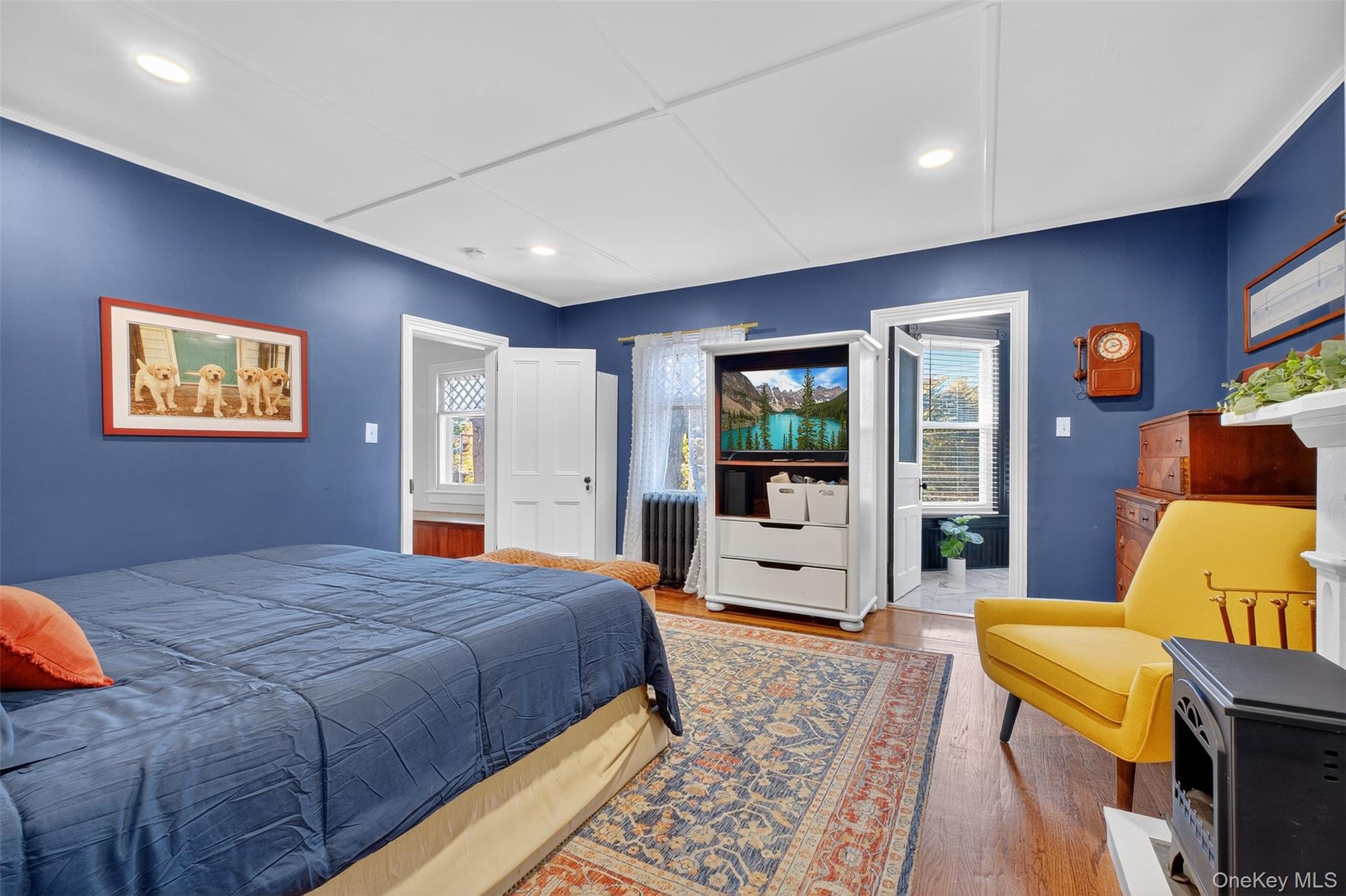 30 Old Post Road N, Red Hook, NY 12571