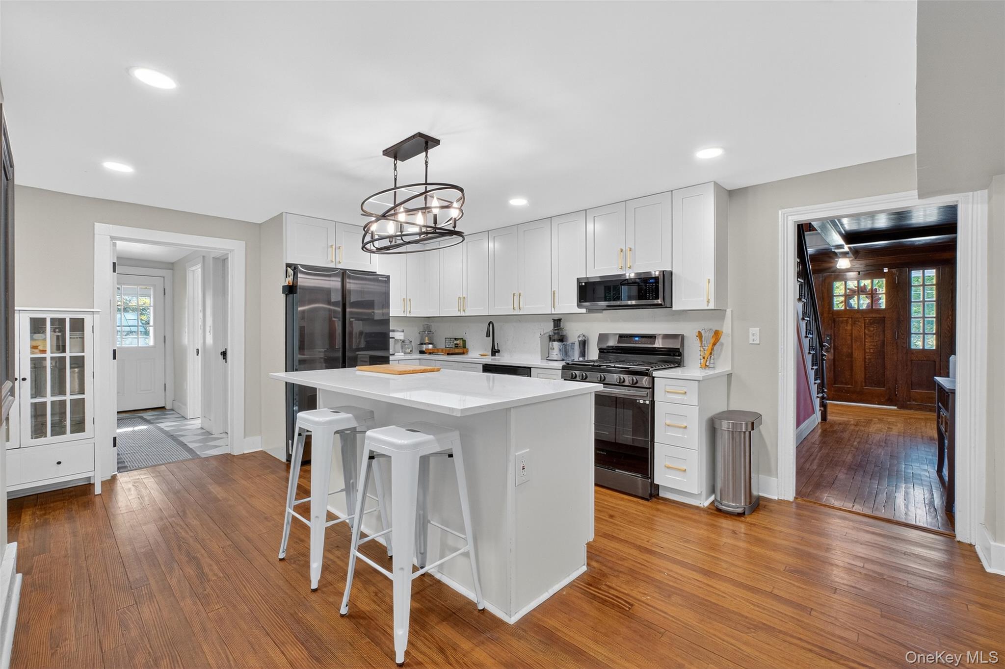 30 Old Post Road N, Red Hook, NY 12571