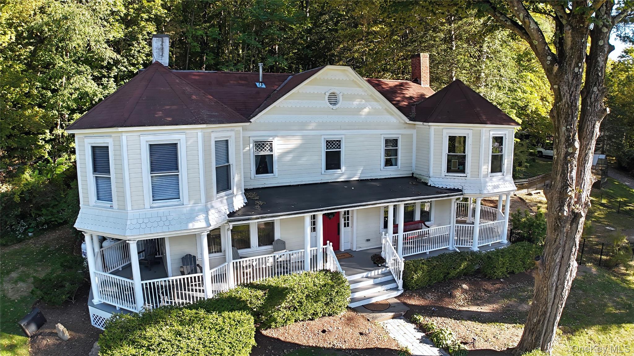 30 Old Post Road N, Red Hook, NY 12571